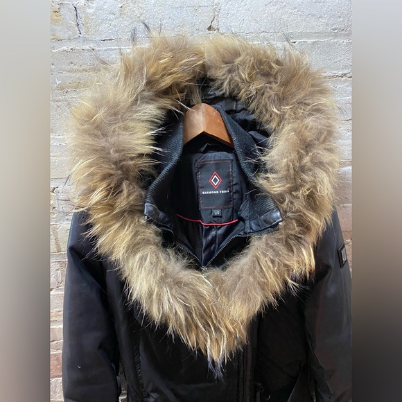 Fur-trim down-filled winter coat with faux leather details and belt - Picture 5 of 5